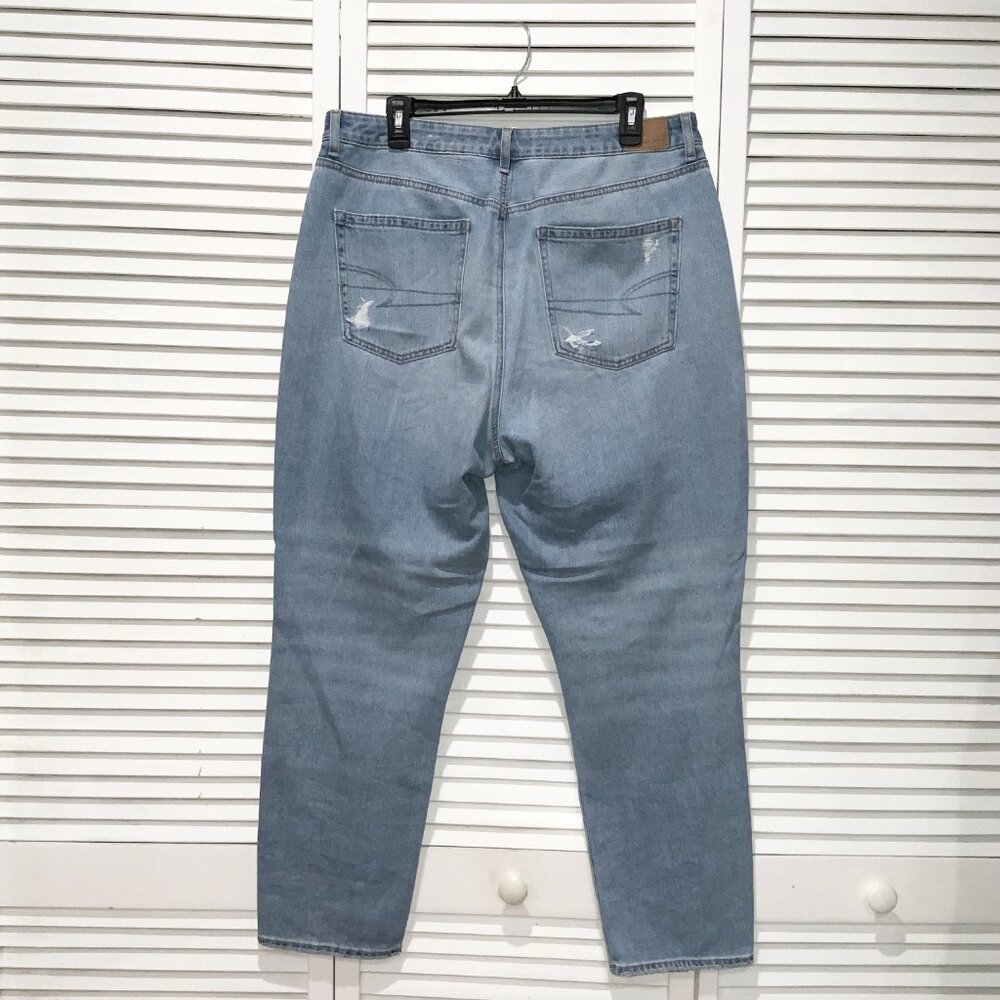American Eagle Light-Wash High Waisted Ripped Jeans Size 16 Regular - Picture 2 of 3